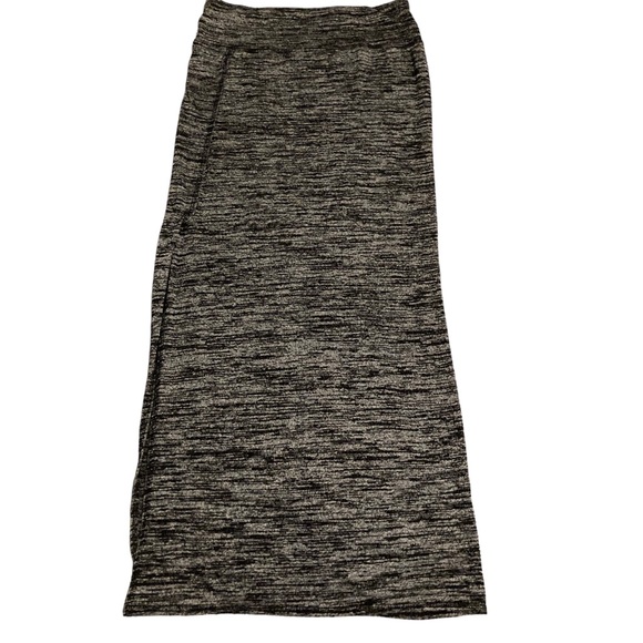 Aritzia Wilfred Free grey knit skirt with slit - Picture 2 of 6